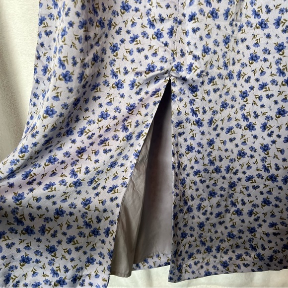 Lost + Wander blue purple floral puff sleeve midi dress medium - Picture 9 of 14